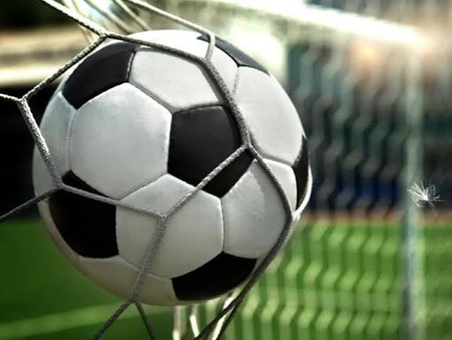 Modelagem da diferença de gols por distribuições discretas: uma aplicação ao Campeonato Brasileiro